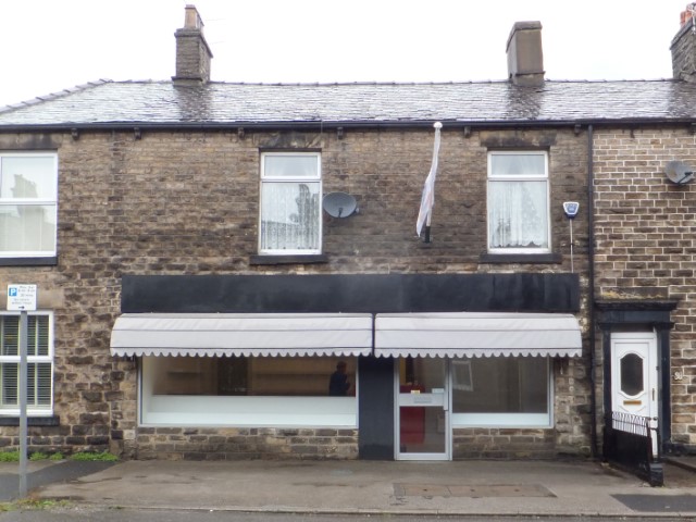 shop with flat to let in the high peak